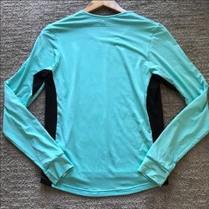 Brooks equilibrium technology long sleeve